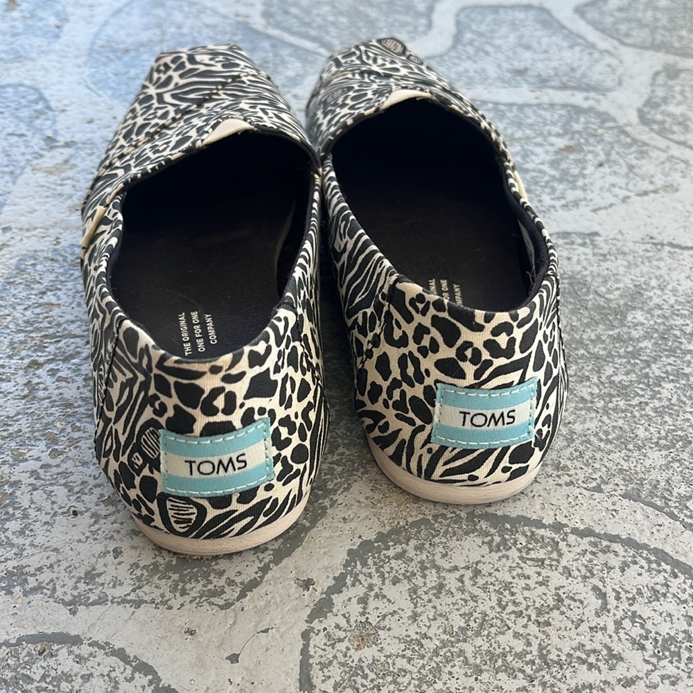 TOMS animal print - Picture 3 of 6